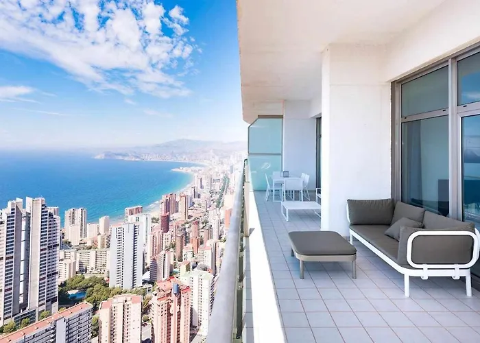 Luxury Apartment On The 41St Floor With Stunning Sea Views