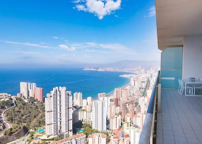 Luxury Apartment On The 41St Floor With Stunning Sea Views