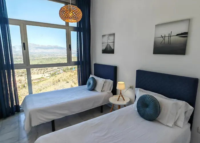 Luxury Apartment On The 41St Floor With Stunning Sea Views